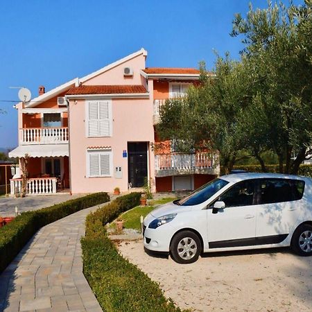 Apartments Darko - 30 M From Beach Sukošan Екстериор снимка