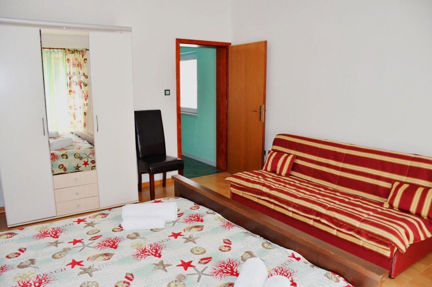 Apartments Darko - 30 M From Beach Sukošan Екстериор снимка